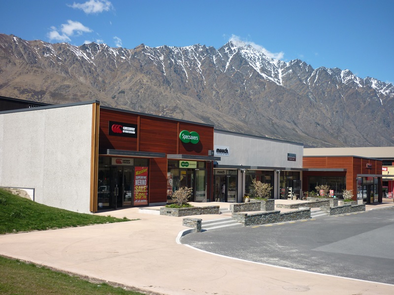 Remarkables Park Town Centre - Naylor Love, Commercial Construction